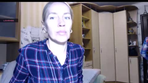 Snapshot of cute_lion_ chatting on October 24, 2025, 12:34 pm cute_lion_ online show from October 24, 2025, 12:34 pm