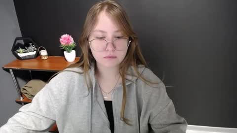 Veronica online show from February 18, 2025, 10:49 am