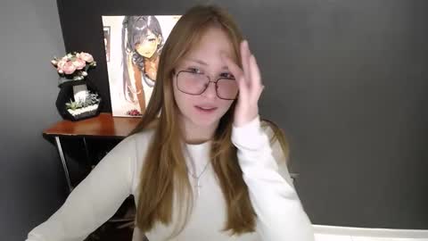 Veronica online show from November 17, 2025, 7:36 am