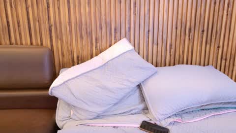 Maria online show from October 18, 2025, 2:14 am