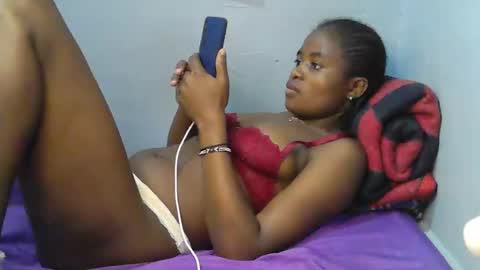 cute_shaniz online show from October 22, 2025, 6:40 pm