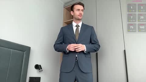 cute_skywalker online show from September 18, 2025, 7:43 am