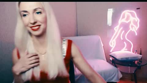 Snapshot of cute_smile_shy chatting on September 18, 2025, 8:00 pm cute_smile_shy online show from September 18, 2025, 8:00 pm