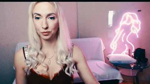 Snapshot of cute_smile_shy chatting on September 27, 2025, 8:47 pm cute_smile_shy online show from September 27, 2025, 8:47 pm