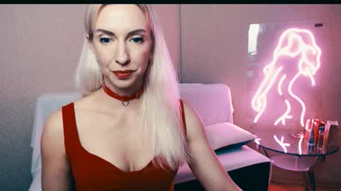 Snapshot of cute_smile_shy chatting on October 30, 2025, 8:20 pm cute_smile_shy online show from October 30, 2025, 8:20 pm