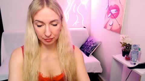 cute_smile_shy online show from March 24, 2026, 8:36 pm