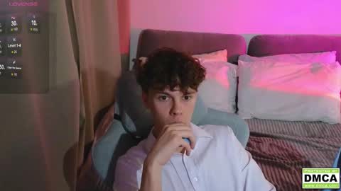 Snapshot of cute_thomas chatting on February 18, 2026, 7:32 pm Thomas - online show from February 18, 2026, 7:32 pm