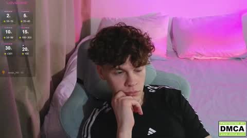 Snapshot of cute_thomas chatting on March 9, 2026, 7:29 pm Thomas - online show from March 9, 2026, 7:29 pm