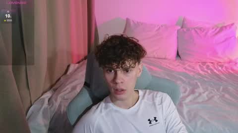 Snapshot of cute_thomas chatting on March 25, 2026, 5:52 pm Thomas - online show from March 25, 2026, 5:52 pm