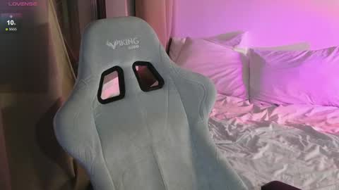 Snapshot of cute_thomas chatting on May 17, 2026, 8:05 pm Thomas - online show from May 17, 2026, 8:05 pm