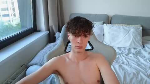 Snapshot of cute_thomas chatting on June 16, 2026, 5:37 pm Thomas - online show from June 16, 2026, 5:37 pm