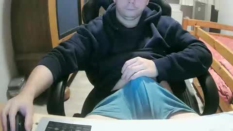 Cuteboy090 online show from October 1, 2025, 10:05 pm