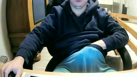 Cuteboy090 online show from November 8, 2025, 1:28 am