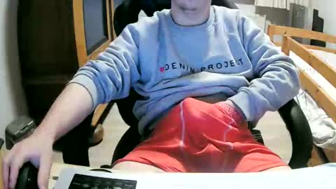 Cuteboy090 online show from April 8, 2026, 2:06 pm