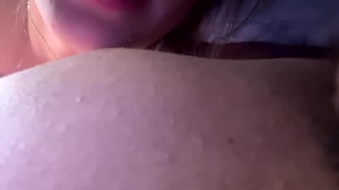 cutecouple20001 online show from February 6, 2025, 2:33 am