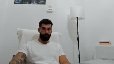 cuteeboy online show from October 13, 2025, 1:33 pm