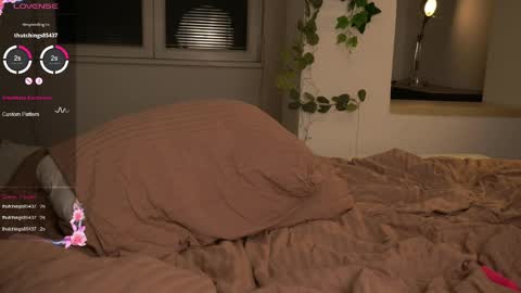 Alina online show from April 16, 2026, 9:39 pm