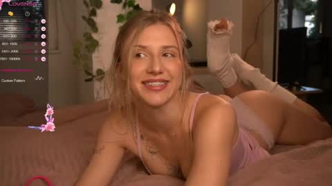 Alina online show from May 25, 2026, 4:29 am