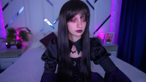 Foxy online show from October 31, 2025, 3:02 pm