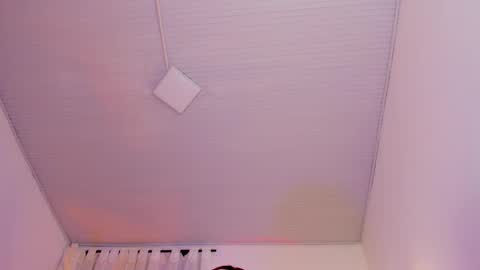 Zoe  online show from November 12, 2025, 4:35 am