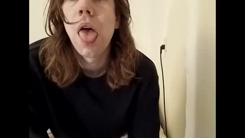 Cutegoth online show from December 31, 2024, 11:31 am