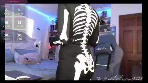 Snapshot of cutelittlemama0418 chatting on October 25, 2025, 2:24 pm Cutelittlemama0418 Lola online show from October 25, 2025, 2:24 pm