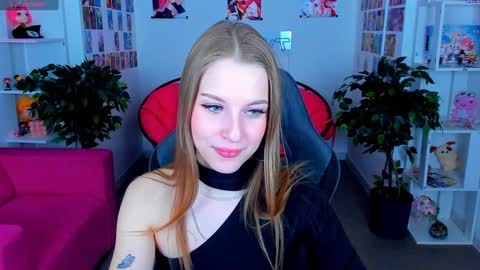 Snapshot of cutemousee chatting on December 26, 2024, 9:15 pm Rina online show from December 26, 2024, 9:15 pm