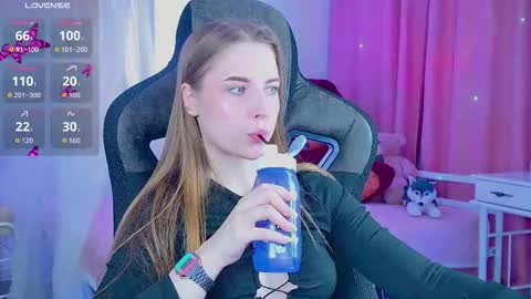 Snapshot of cutemousee chatting on September 12, 2025, 6:02 am Rina online show from September 12, 2025, 6:02 am