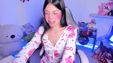 Snapshot of cutestephuwu chatting on October 10, 2025, 11:59 pm - independent model online show from October 10, 2025, 11:59 pm