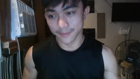 cutie_hunk69 online show from June 7, 2026, 3:43 am