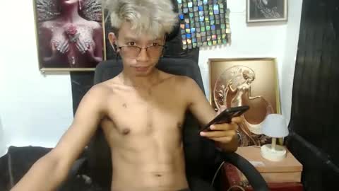 cutie_mico online show from February 20, 2025, 10:59 am