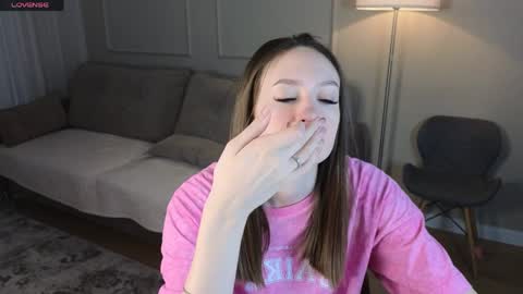 Kate online show from April 5, 2026, 3:15 am