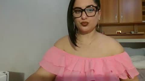 Ami online show from November 18, 2025, 9:08 pm