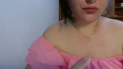 Ami online show from April 22, 2026, 10:00 pm