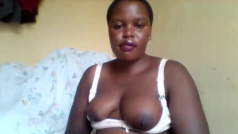 cutiebebi online show from October 22, 2025, 10:04 am