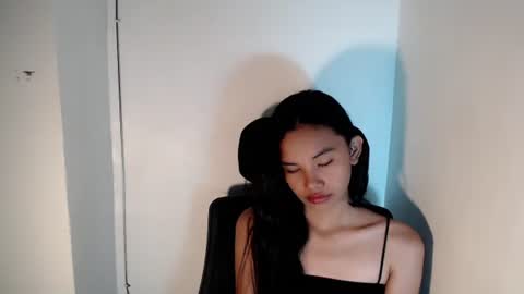 cutiee_lily2 online show from June 10, 2026, 1:28 am