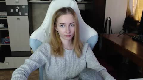 Cutti Crystal online show from October 11, 2025, 8:57 am