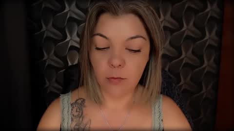 Full time mean bitch. online show from January 3, 2025, 9:15 am