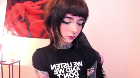 cel I am independent Help me reach 200 thumbs up uwu online show from January 10, 2026, 4:36 am