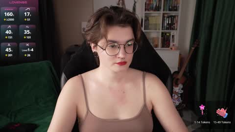 Helen Blossom online show from December 10, 2024, 7:43 pm