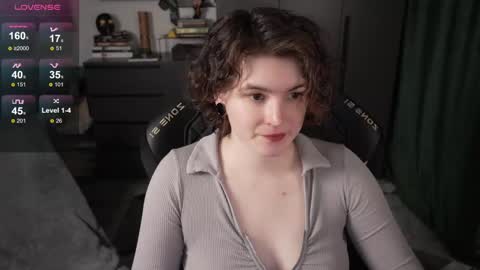 Helen Blossom online show from June 2, 2026, 2:08 pm