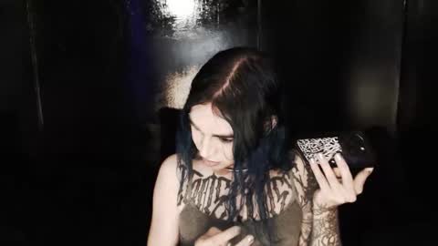 Nikki online show from January 12, 2026, 6:13 pm