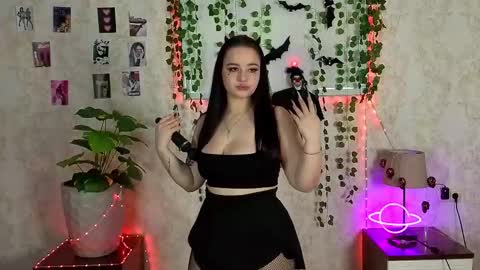 cycloidnest online show from October 29, 2025, 6:53 pm