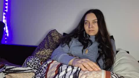 Cyndee Winter online show from December 22, 2024, 3:33 pm