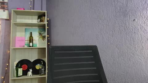 Snapshot of d4ni_king chatting on November 4, 2025, 2:43 am d4ni_king online show from November 4, 2025, 2:43 am