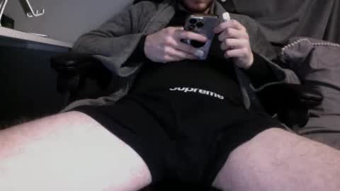 daan2021 online show from March 5, 2026, 9:44 pm