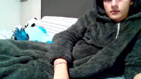 Snapshot of daaneel_ chatting on January 8, 2025, 11:09 pm Dannel online show from January 8, 2025, 11:09 pm