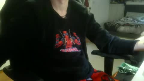 Snapshot of daaneel_ chatting on December 22, 2025, 1:19 pm Dannel online show from December 22, 2025, 1:19 pm