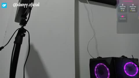 daani_hott online show from November 7, 2025, 8:31 pm