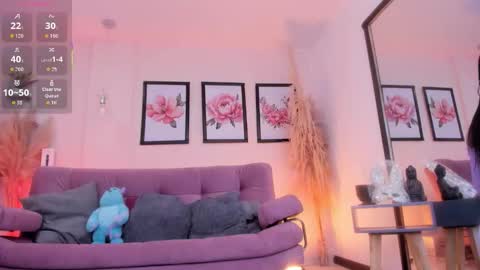 Daniela  online show from October 24, 2025, 12:01 pm